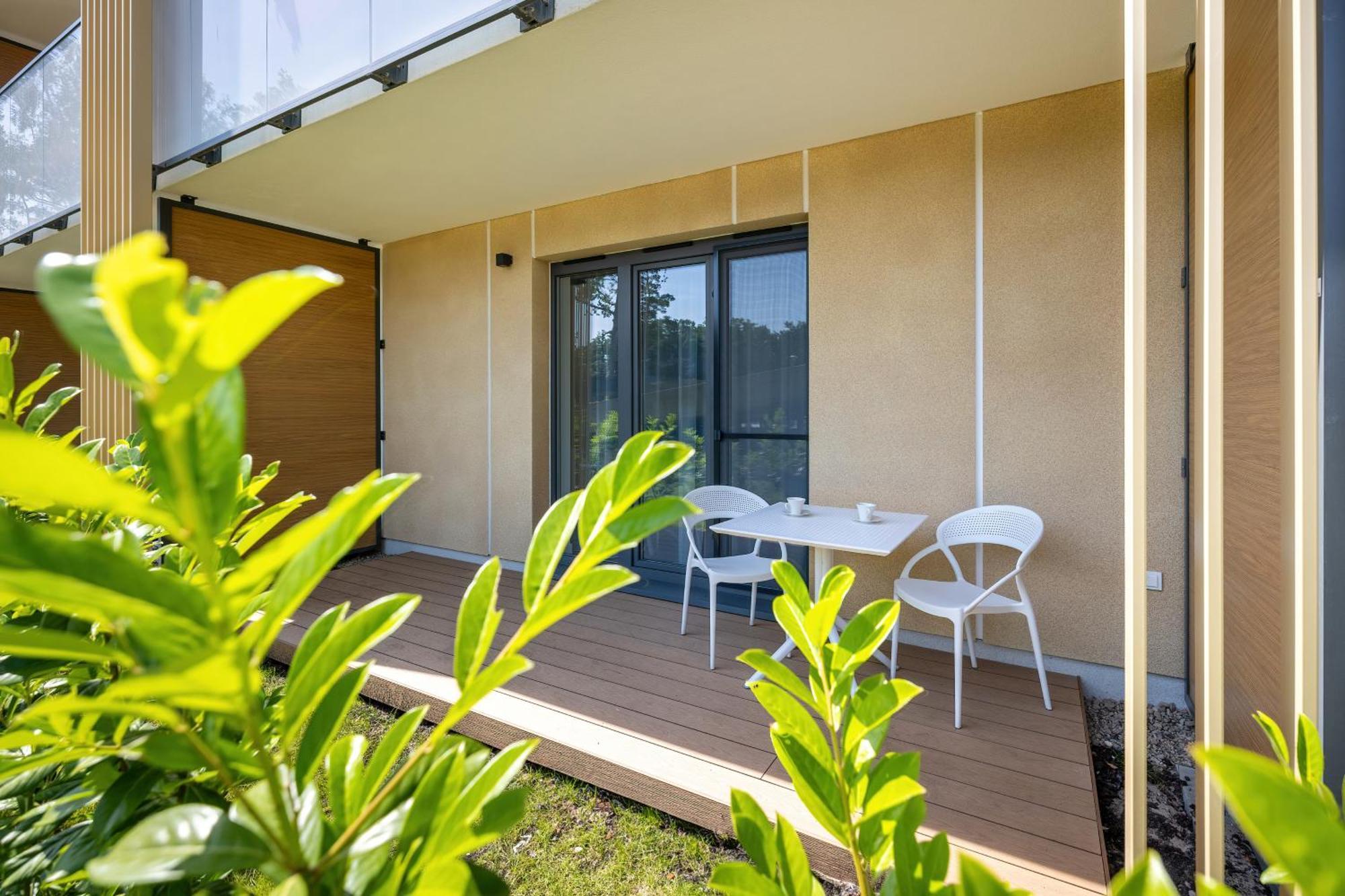 Aquamarina Dabki Marina Invest Aparthotel Bagian luar foto