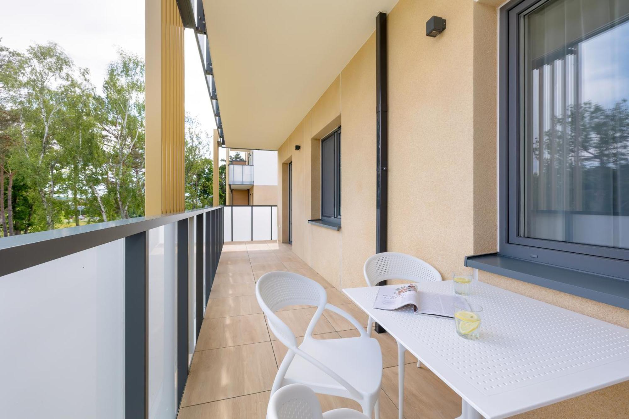 Aquamarina Dabki Marina Invest Aparthotel Bagian luar foto