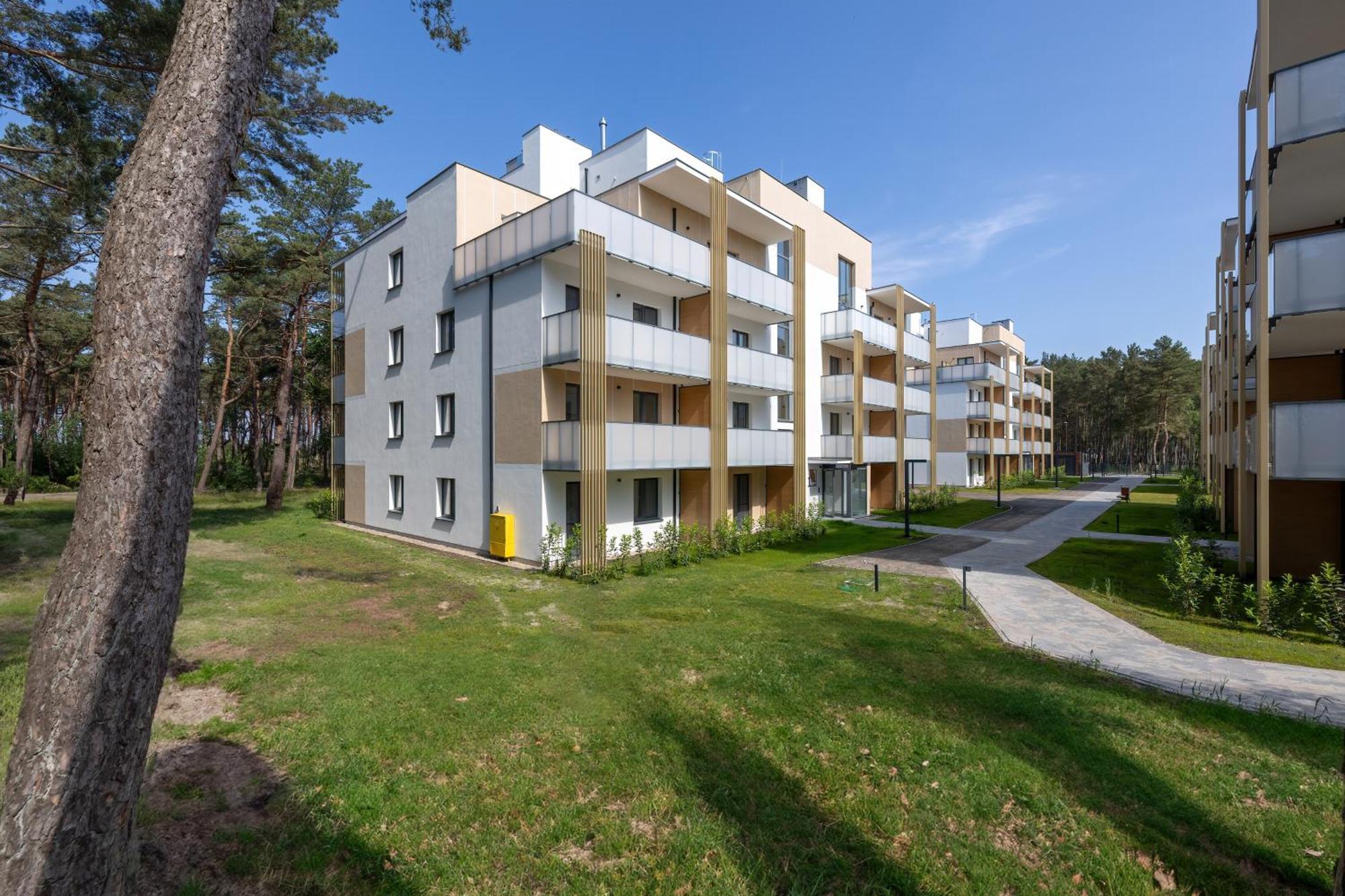 Aquamarina Dabki Marina Invest Aparthotel Bagian luar foto